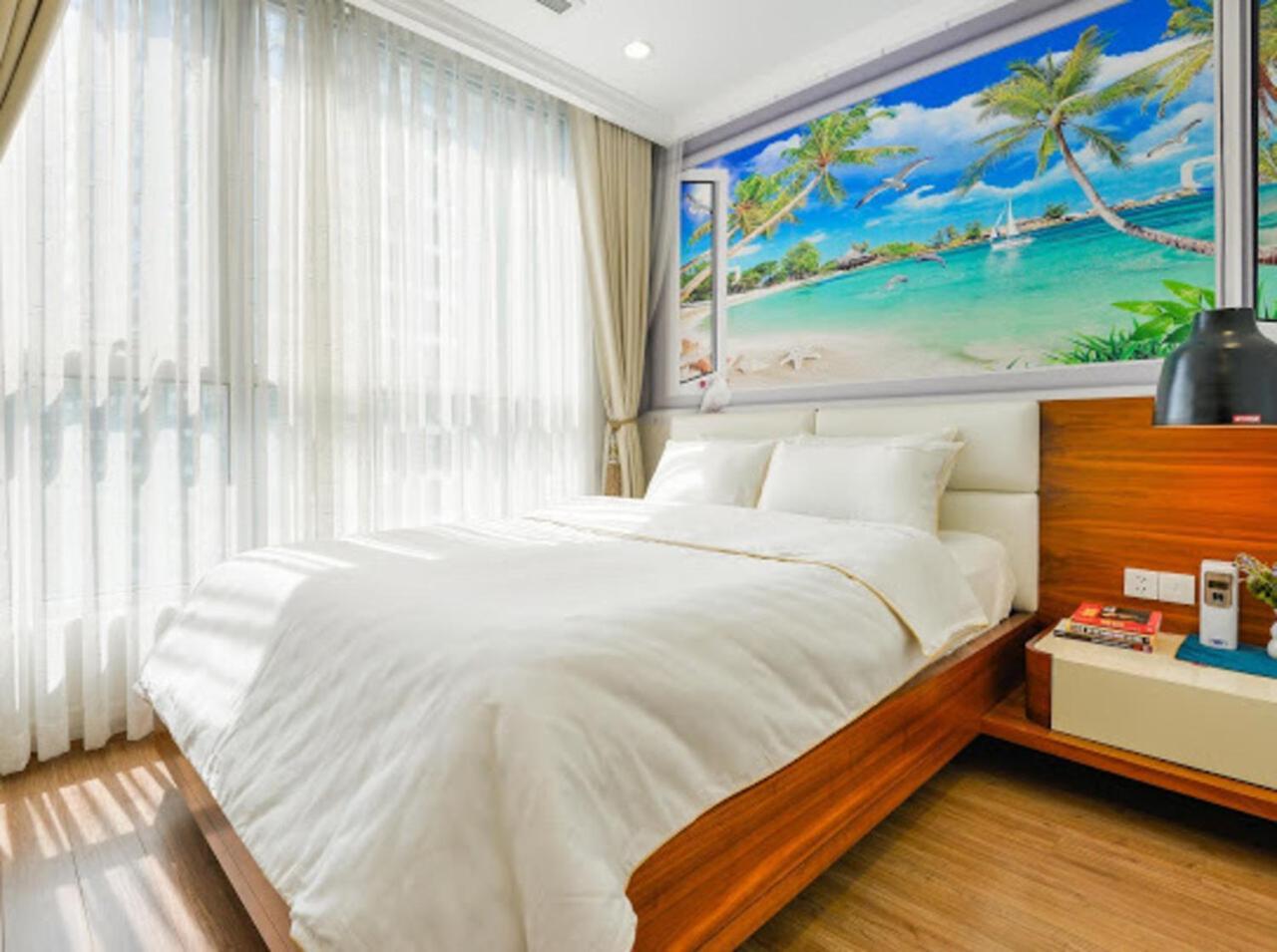 Vinhomes Park * Ho Chi Minh City